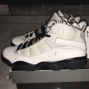 Jordan Motorsports 6 Rings size 4.5Y (Kids)